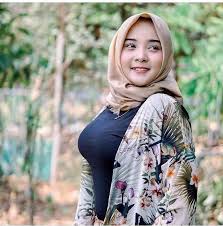 !!Bocoran::: host avtub viral omek  —  Fakta [Sore Ini]